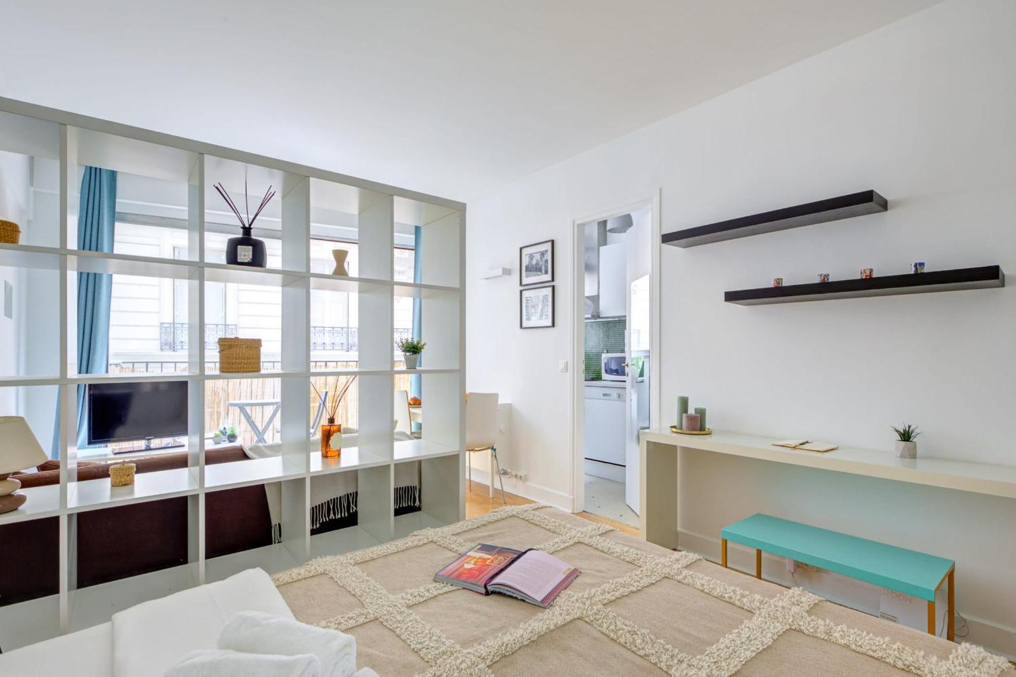 St Germain & Le Bon Marche With Balcony - Cityapartmentstay Paris Exterior foto